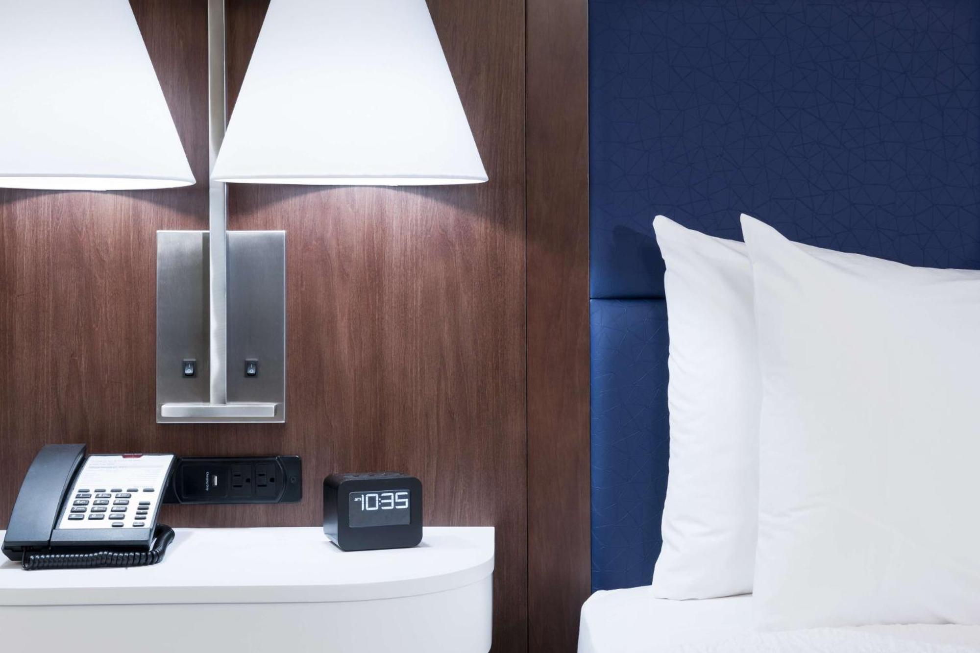 Hampton Inn & Suites Phoenix Downtown Bagian luar foto